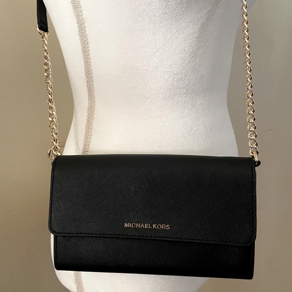 Michael Kors Handbags - Michael Kors Jet Set Travel Black LG Phone Crossbody Leather Handbag